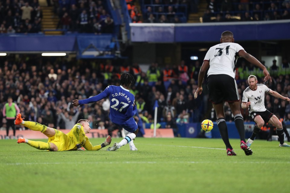 David Fofana saw his shot blocked brilliantly by Tim Ream