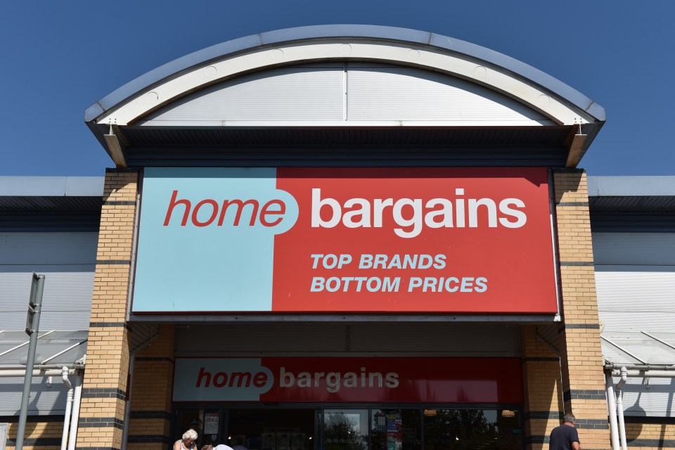 Home Bargains fans are raving about a reduced air fryer, claiming that not only do they barely use their oven anymore, but that it's also saved them lots of money on their energy bills