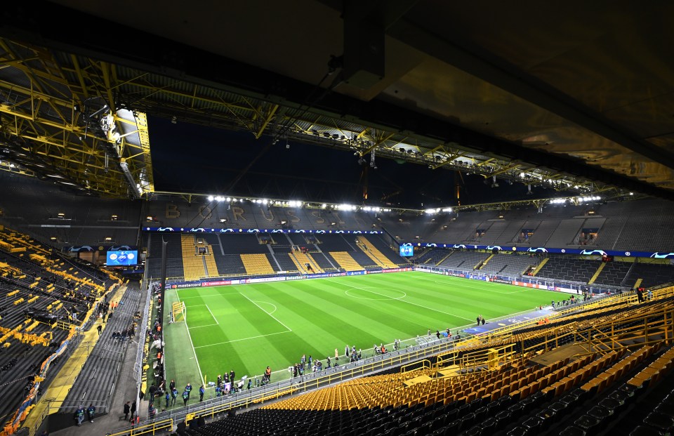 Signal Iduna Park can hold over 81,000 people