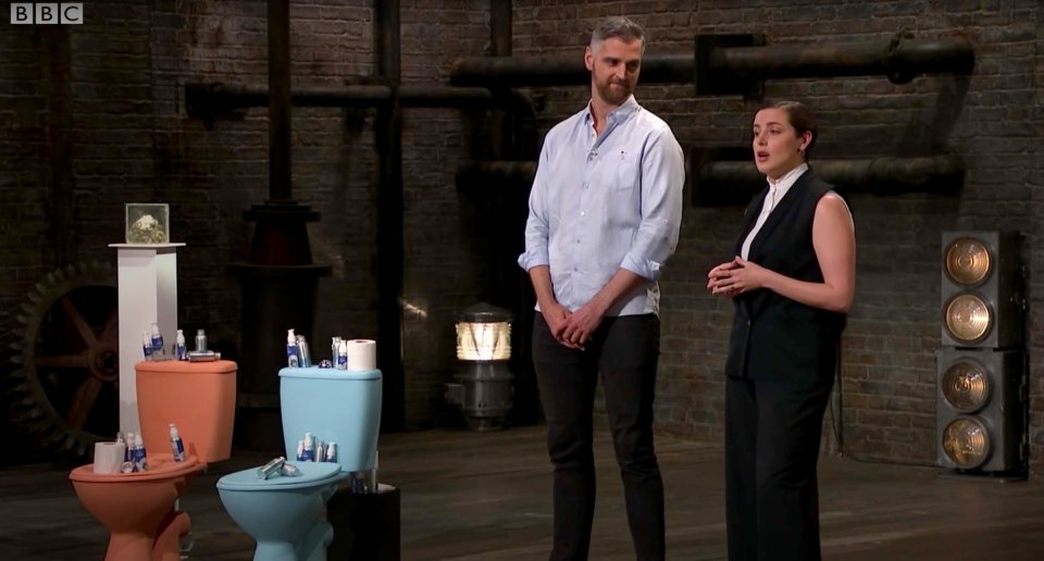 Giorgia Granata and Eli Khrapko pitched toilet gel Wype in the den last year