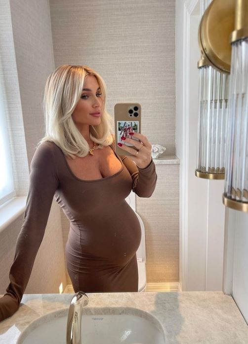 Billie Faiers explored reflexology while pregnant