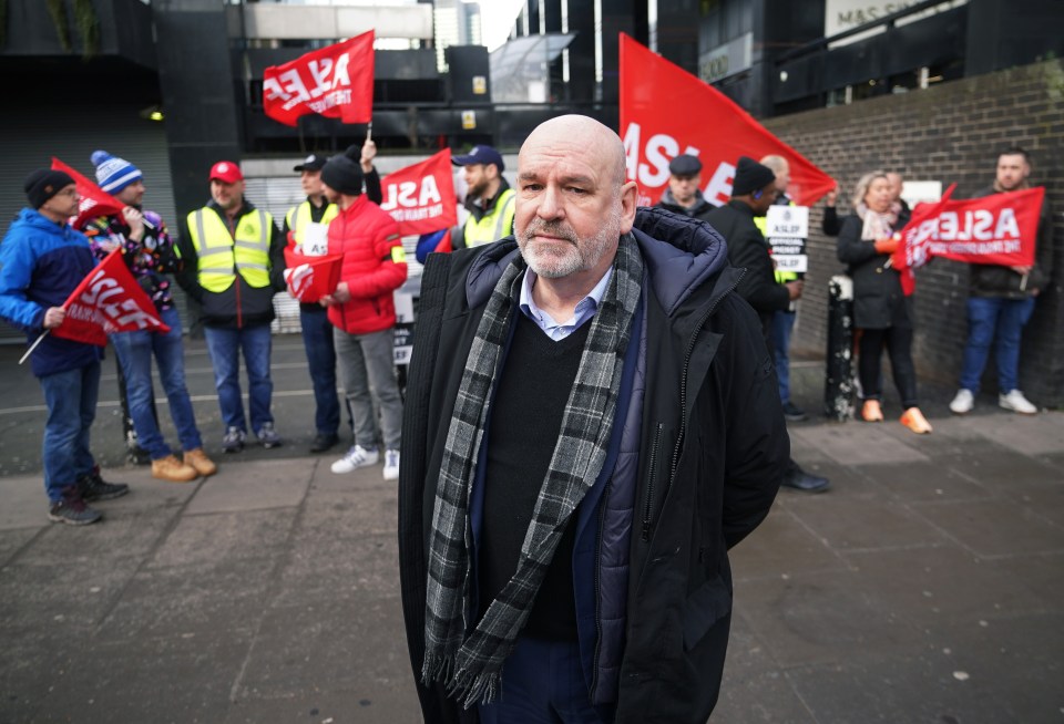 Aslef rail union chief Mick Whelan warned the crippling strikes could go on for three years