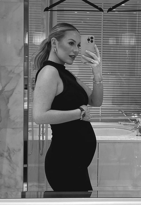 Kate Ferdinand shares adorable pregnant snap on nstagram