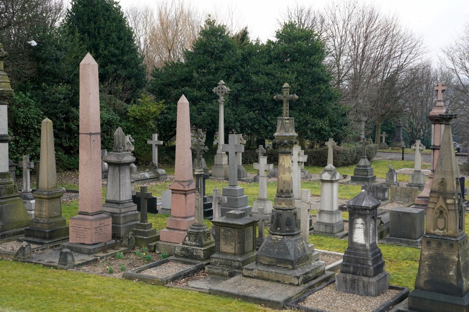 Undercliffe Cemetery was used to film the show’s funeral scenes