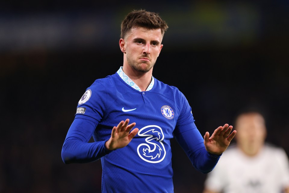 Chelsea are trying to extend Mason Mount's contract