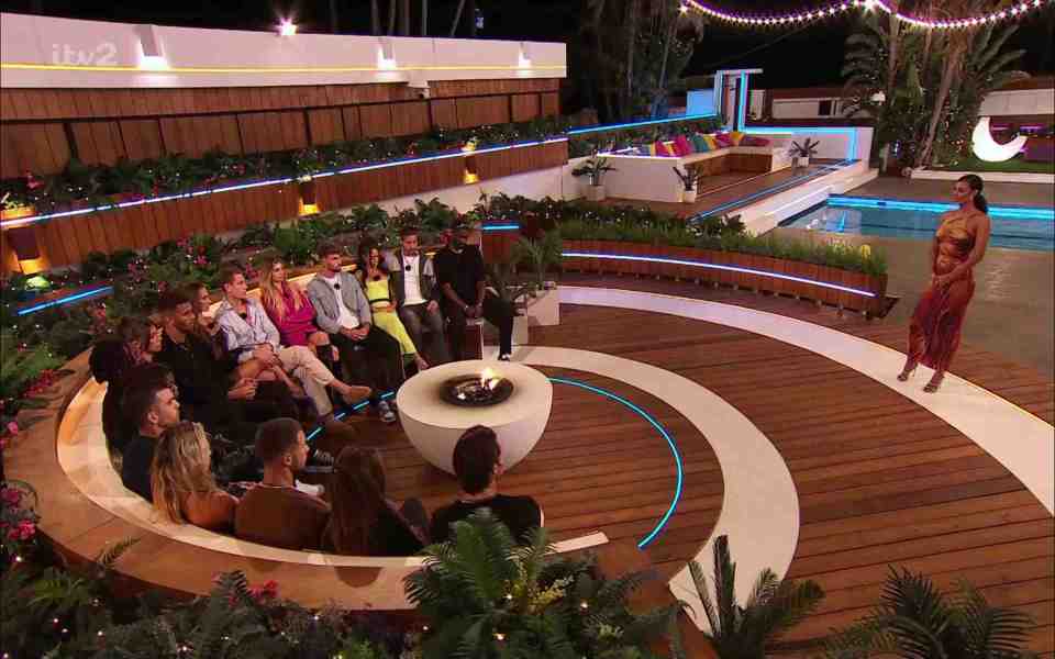 Love Island fans are convinced they know which boys will leave in the next double dumping