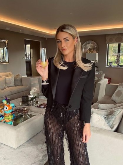 New Love Island bombshell Claudia Fogarty has a glam life off-screen