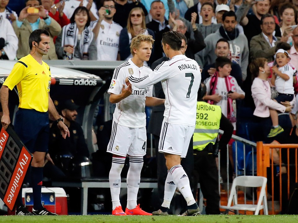 Martin Odegaard replacing Cristiano Ronaldo for his Real Madrid debut