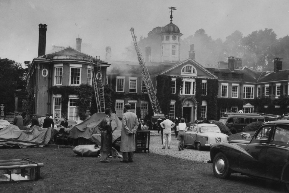 A fire destroyed around half the building's roof in 1960