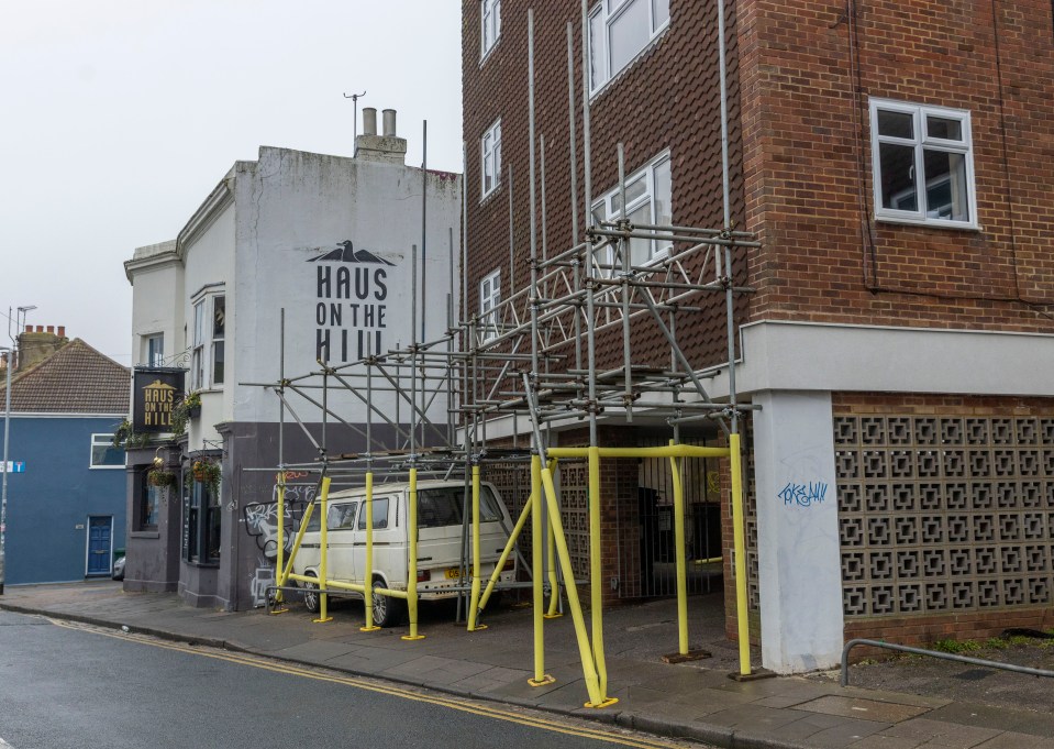 Scaffolders penned in the van after they found it on the pavement