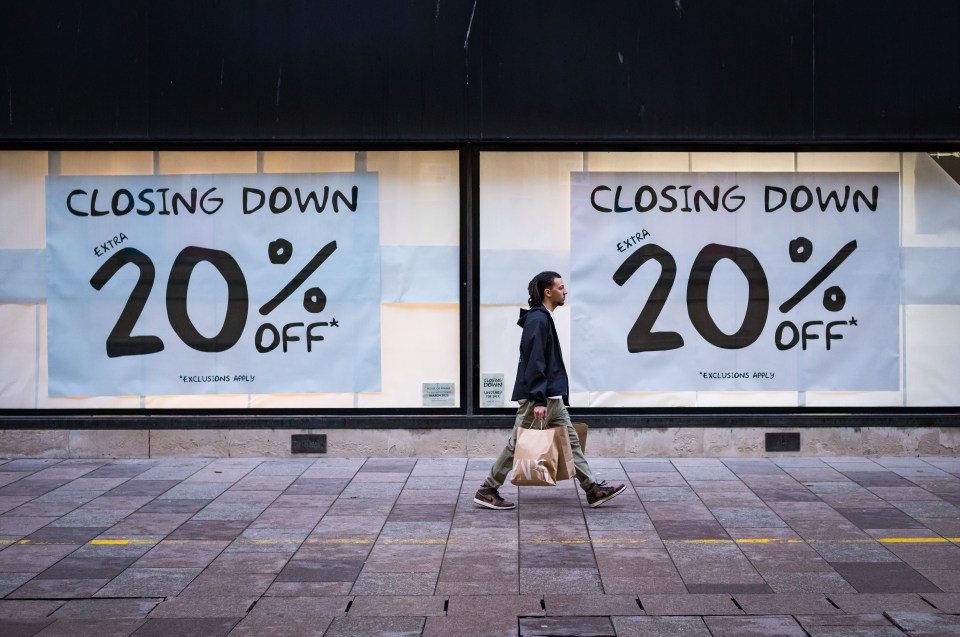 These are the retailers closing stores before the end of the month