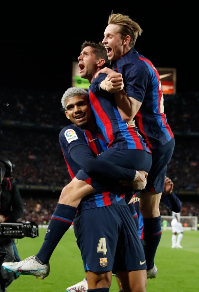 Sergi Roberto celebrates Barcelona's equaliser