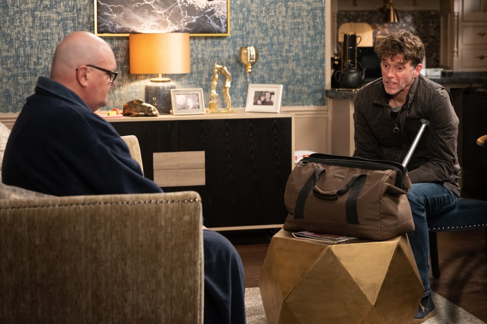 Marlon Dingle tries to help Paddy in his recovery