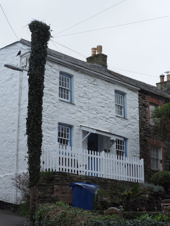 The property used as Aunts Ruth's house in the show