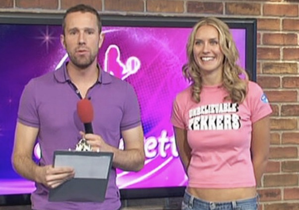 Tamsin Greenway appeared on Soccer AM with a shirt reading 'unbelievable tekkers'