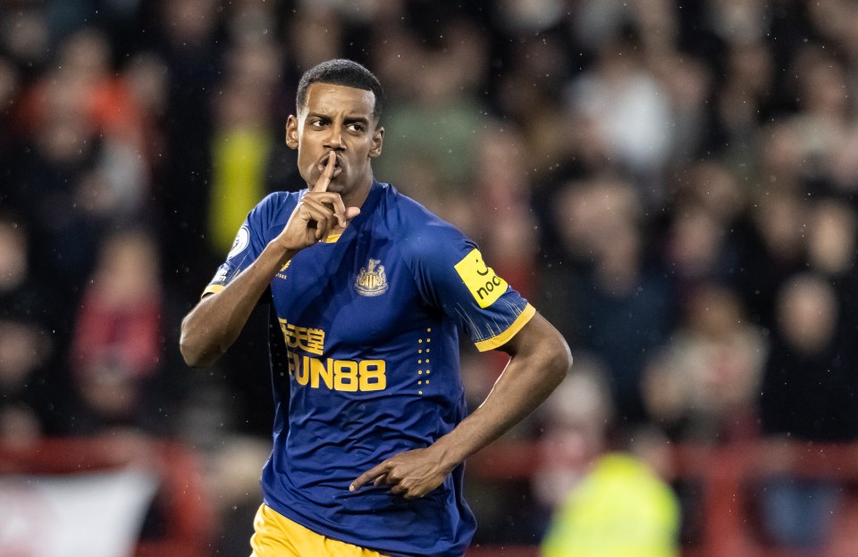 Alexander Isak converted the penalty to give Newcastle a crucial win