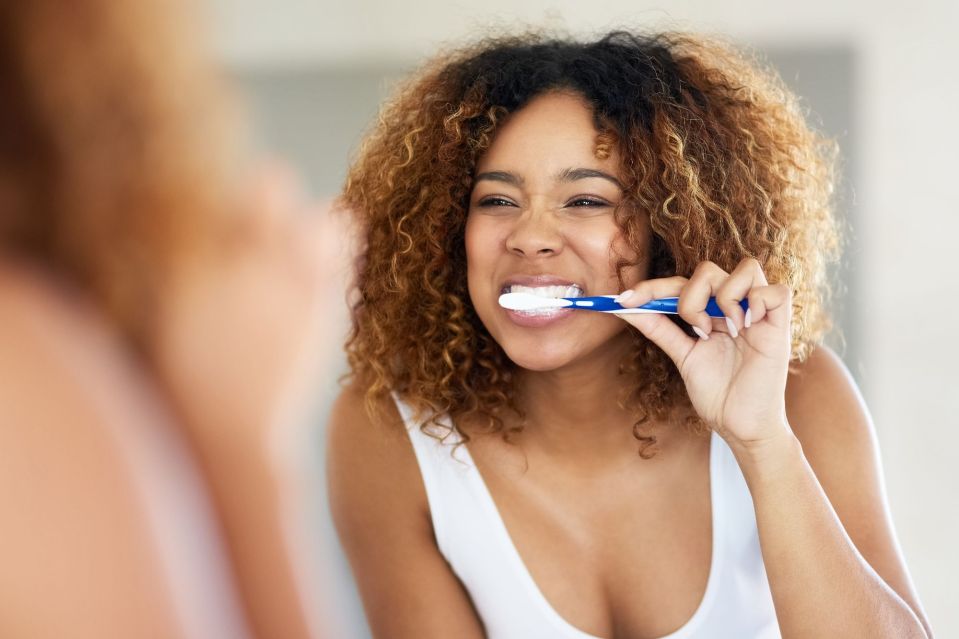 Dentist Payal Bhalla revealed why you should never brush your teeth in the shower