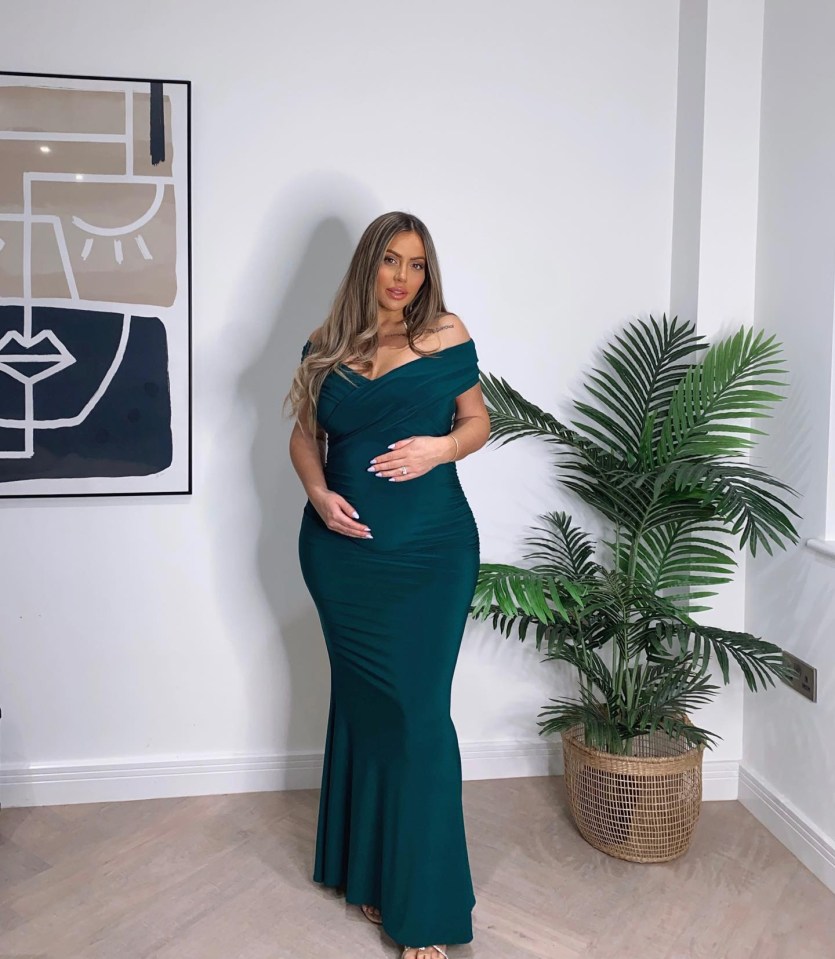 Holly Hagan showed off her growing baby bump in a gorgeous gown