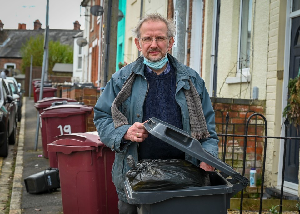 Rob Gozdzielewski said he has had to call the council to get his bins picked up