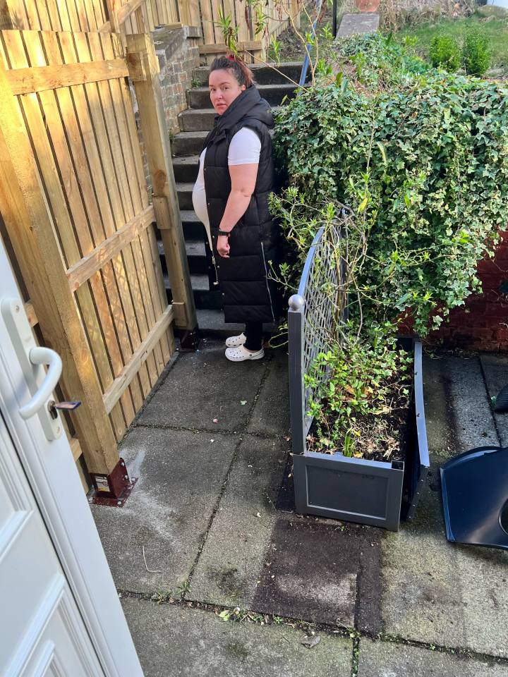 Mum-to-be Lorraine Smith said the new fence has left her grandma in tears