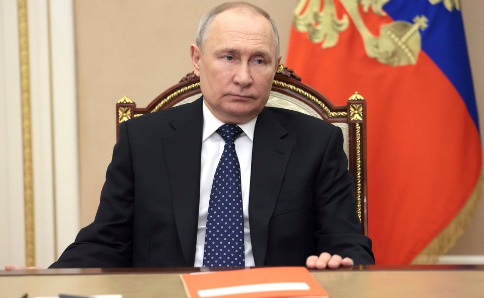 Vladimir Putin has been forced to invent crude military equipment