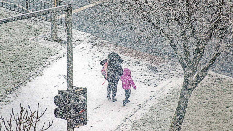 The white stuff also hit Glasgow this morning