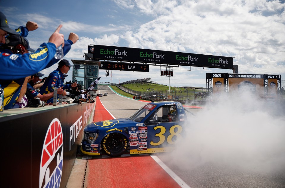 Smith had the car up against the barrier to do the burnouts