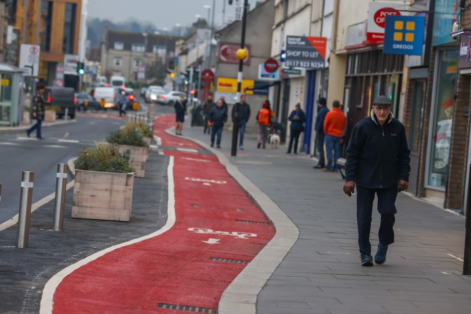 A Bristol cycle lane has been dubbed an 'optical illusion'