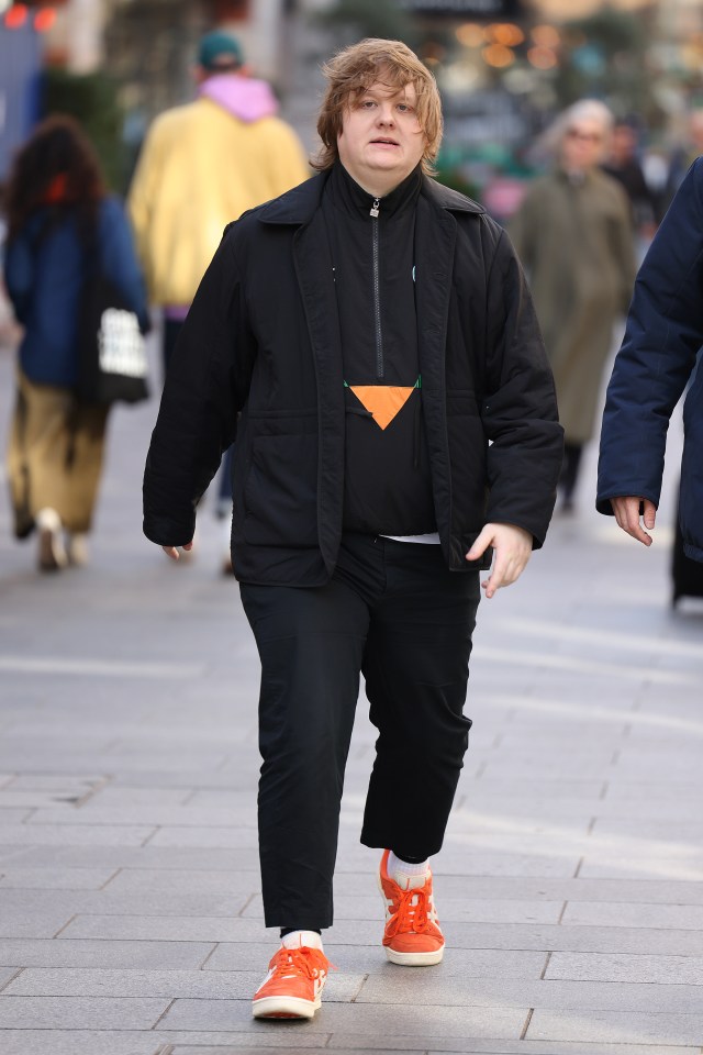 LONDON, ENGLAND - MARCH 24: Lewis Capaldi leaves Capital Breakfast Radio Studios on March 24, 2023 in London, England. (Photo by Neil Mockford/GC Images)