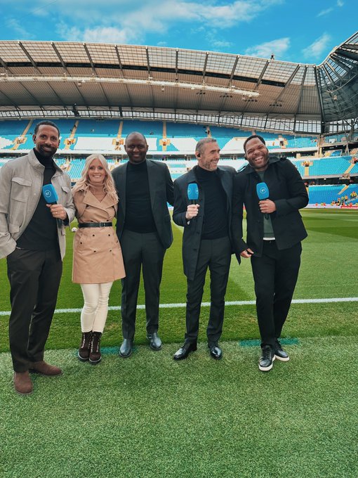 Lescott poked fun at his fellow pundit's prediction before the game