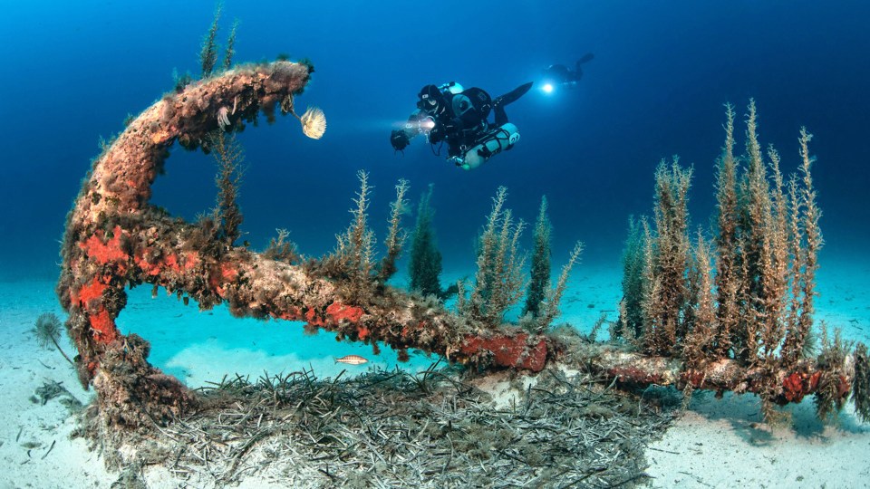 Search for treasure at the bottom of the Mediterranean