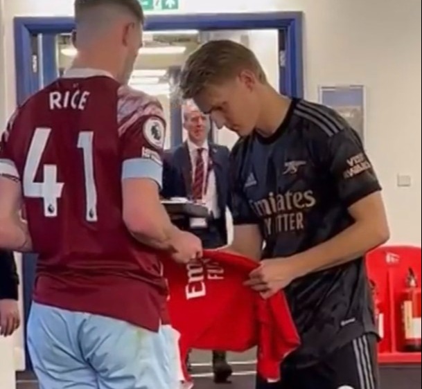 Declan Rice sent Arsenal fans wild as he asked for Martin Odegaard’s autograph