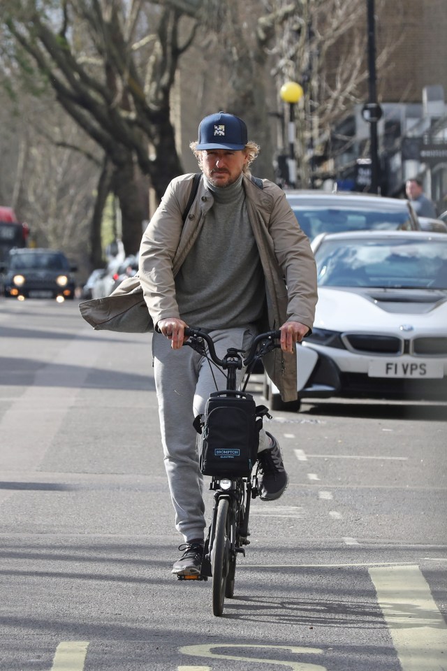 Owen Wilson went cycling in North London this weekend but was on the wrong side of the road