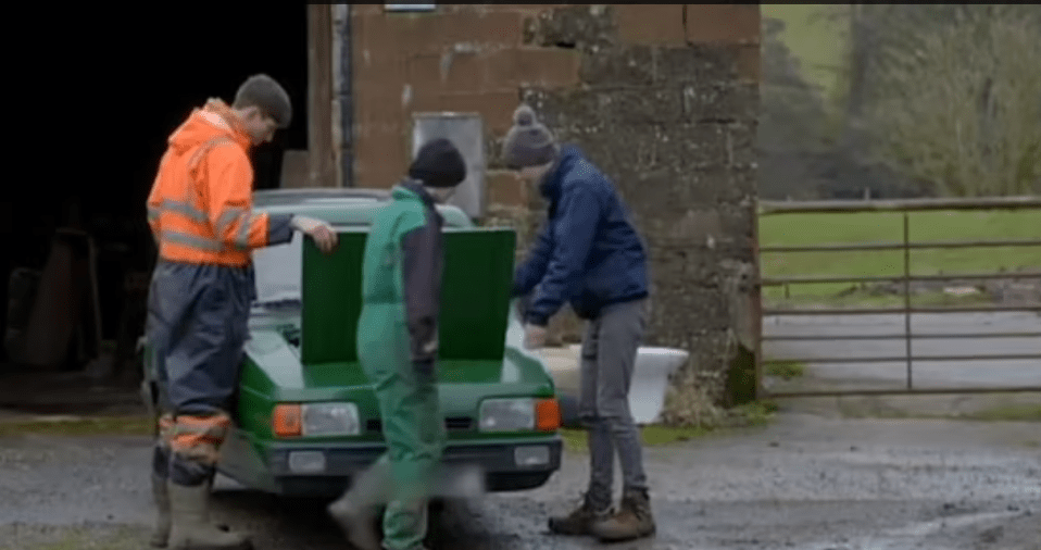 Reuben repaired the three-wheel green Reliant Robin in the episode