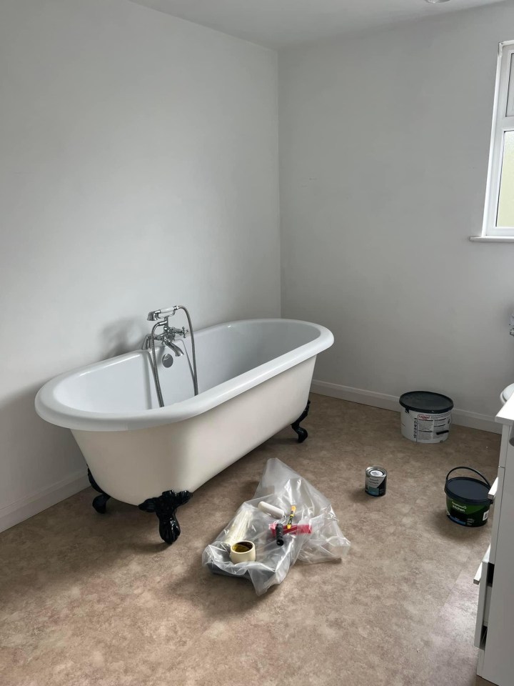 The mum transformed the boring, white bathroom for less than £50