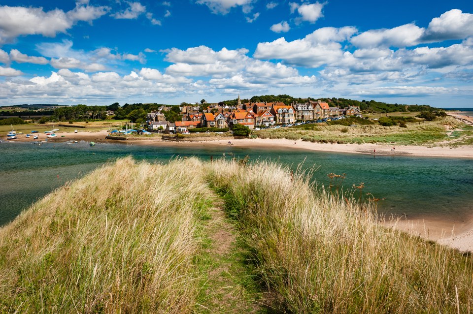 Alnmouth sits along the Northumberland coastline