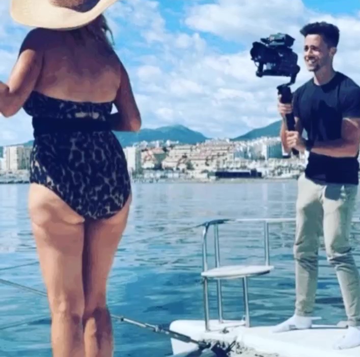 Jasmine was praised for sharing a snap of her cellulite in a swimsuit