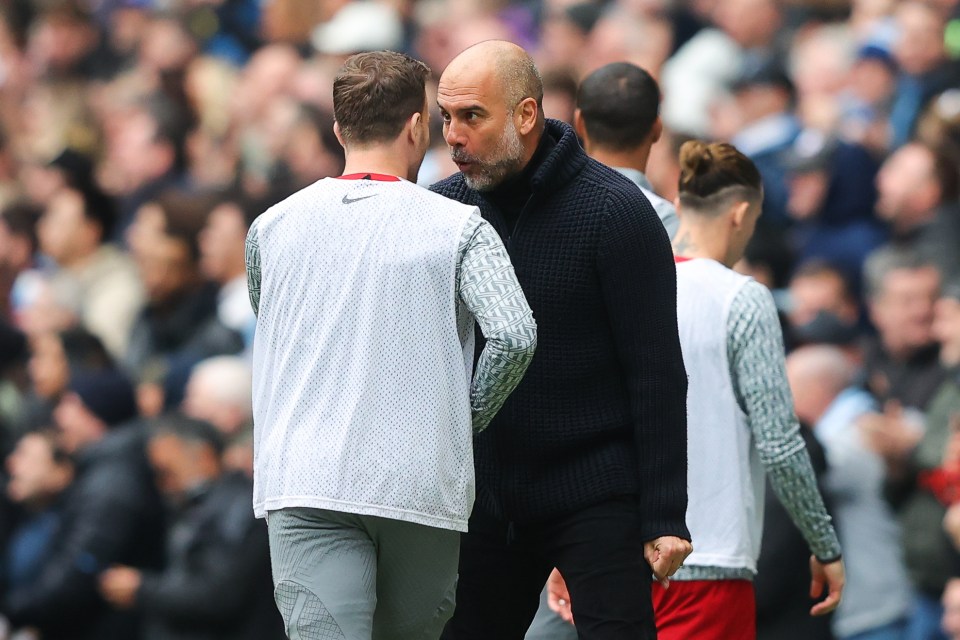 Pep even shook Arthur Melo's hand during the celebrations