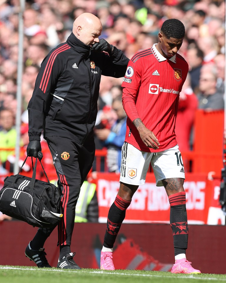 Marcus Rashford appeared to pick up an injury against Everton