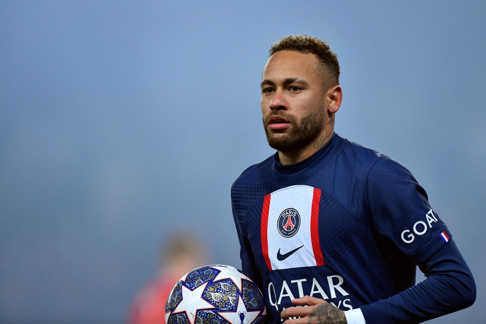 Chelsea could rekindle their interest in Paris Saint-Germain superstar Neymar