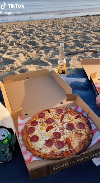 The pizzas from the Aberdaron Beach Cafe have been described as "the best" by several people