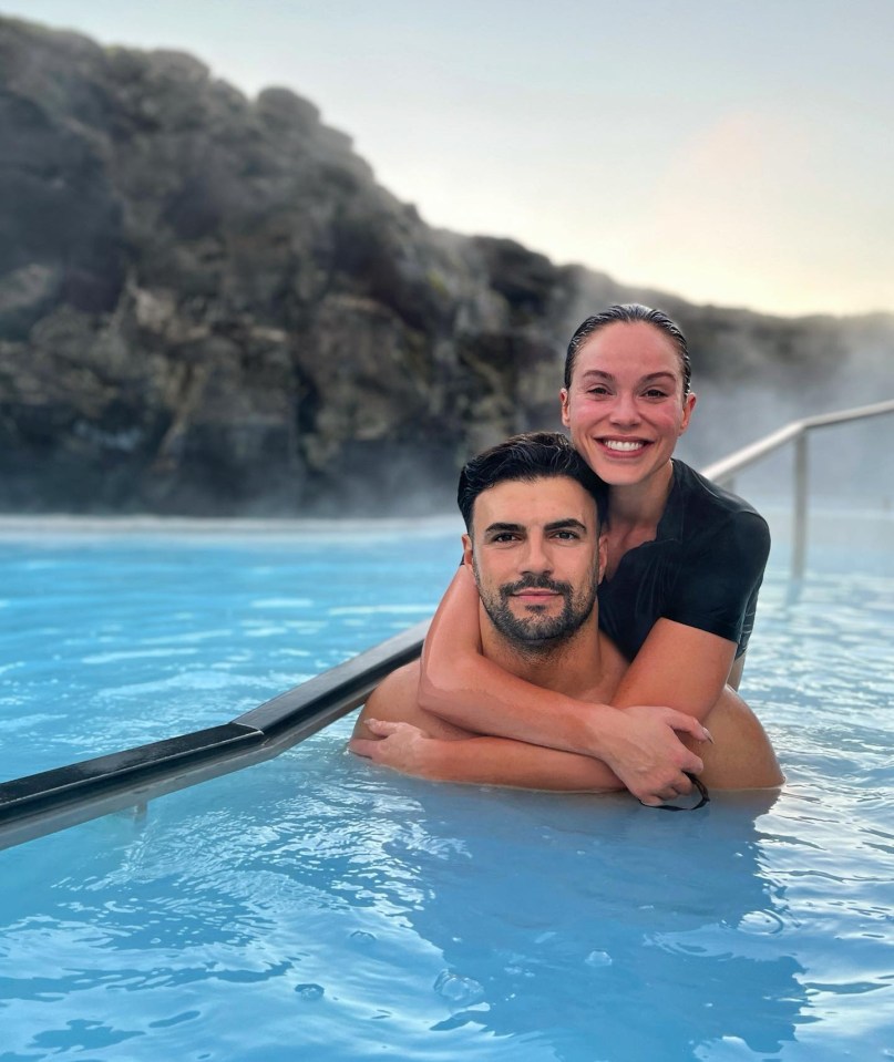 The star stunned fans while on romantic holiday to Iceland with fiance Ercan