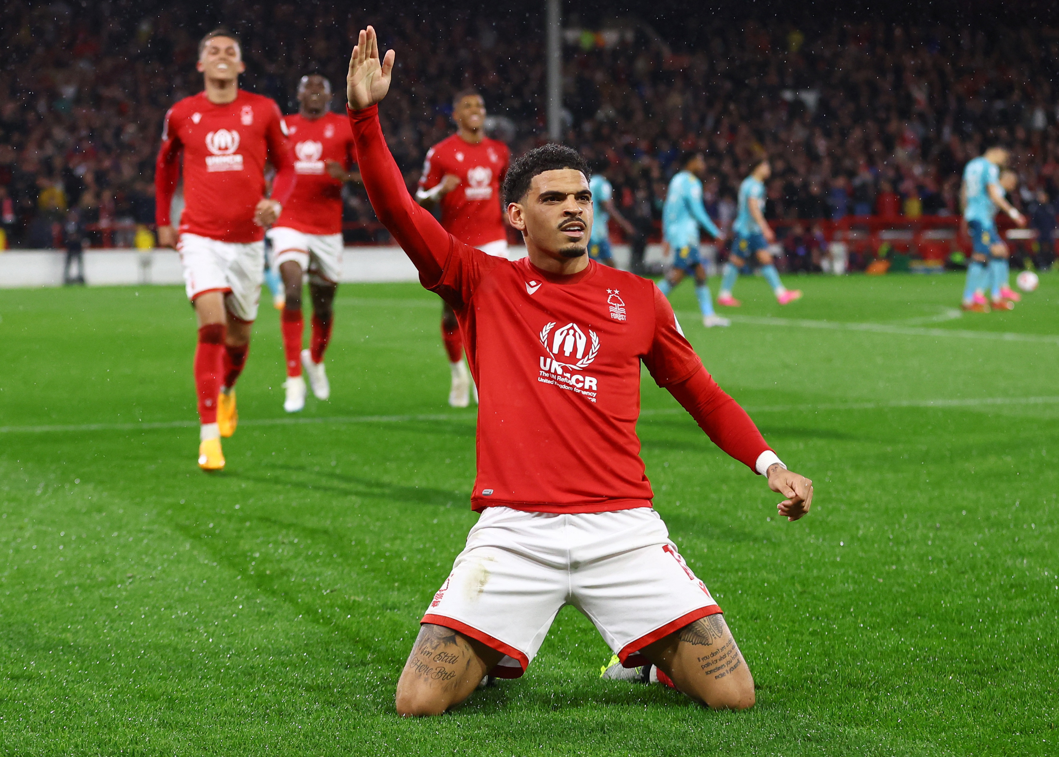 Nottingham Forest boosted their survival hopes with a 4-3 win over Southampton