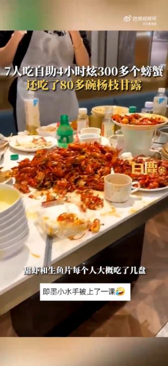 A group of diners have sparked anger in China over their all-you-can-eat buffet haul