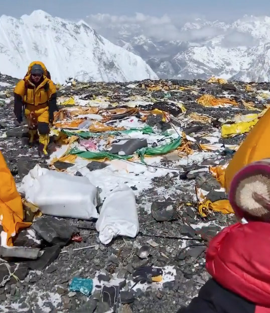 Mountaineers left a shocking mess on the top of Mount Everest