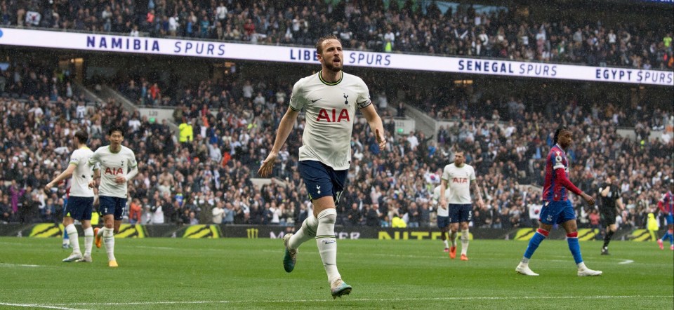 Kane's contract at Tottenham is set to expire next summer