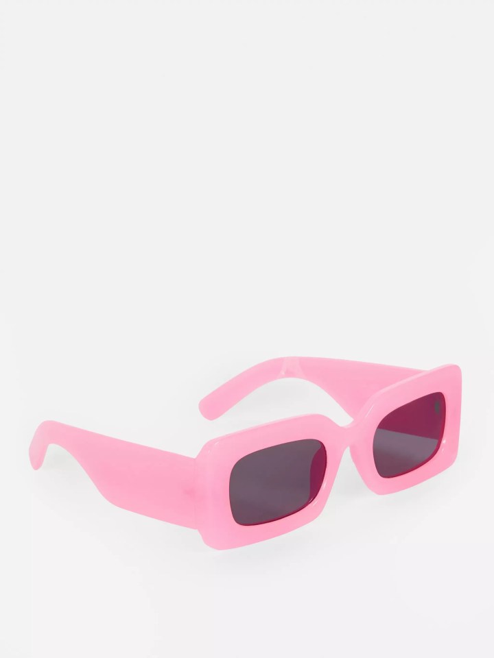 These stylish sunglasses are £3.50 at Primark