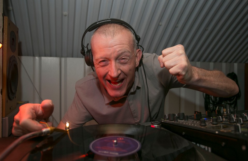 Steve, who’s now a DJ, flogged his mansion for £1.25m