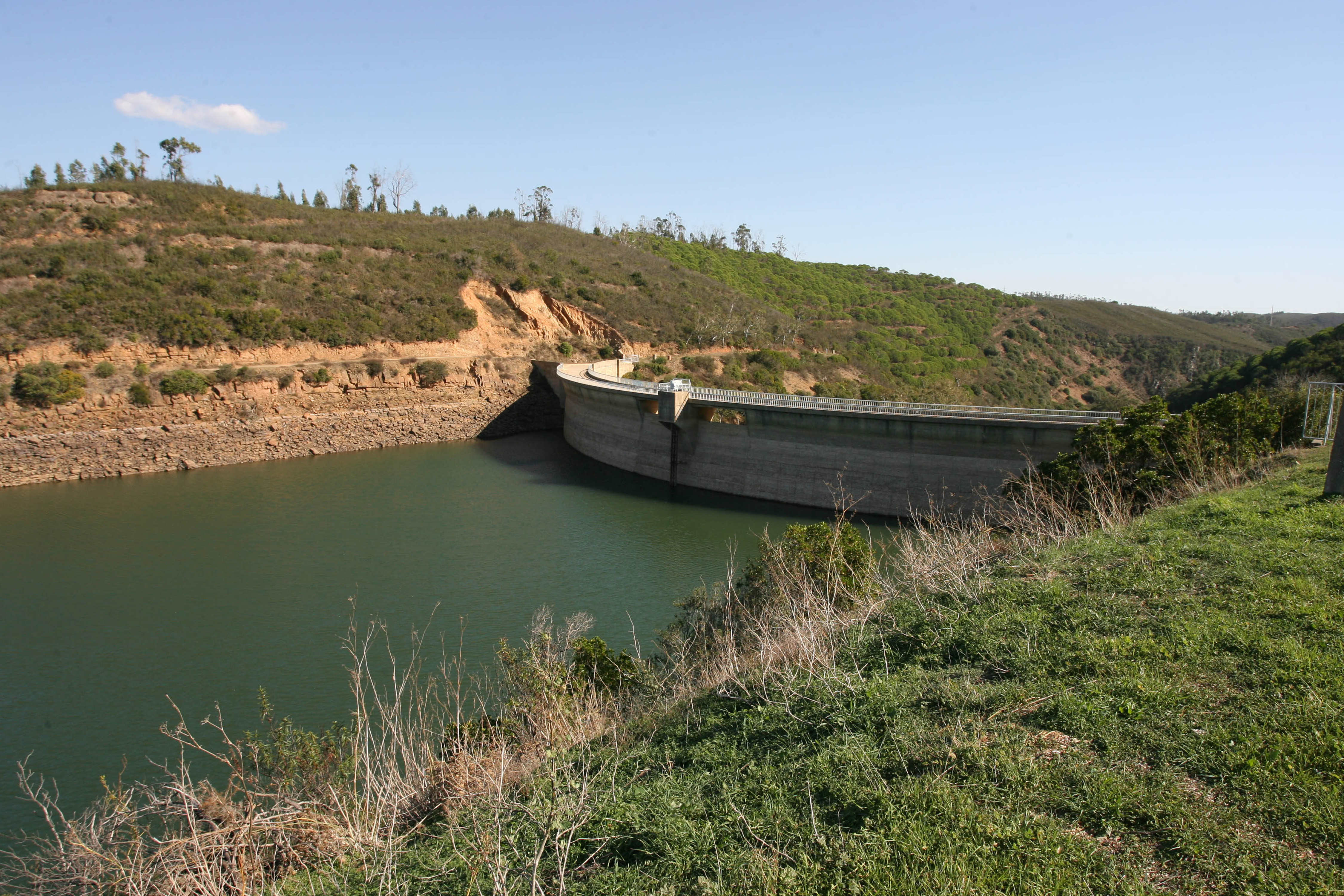 Police are searching a remote reservoir in the Algarve