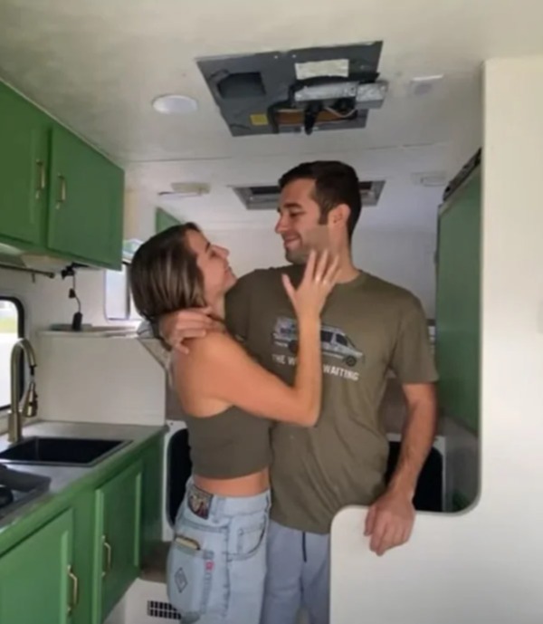 Stefano Desideri and Sasha Rebekah took to YouTube to share their campervan transformation journey